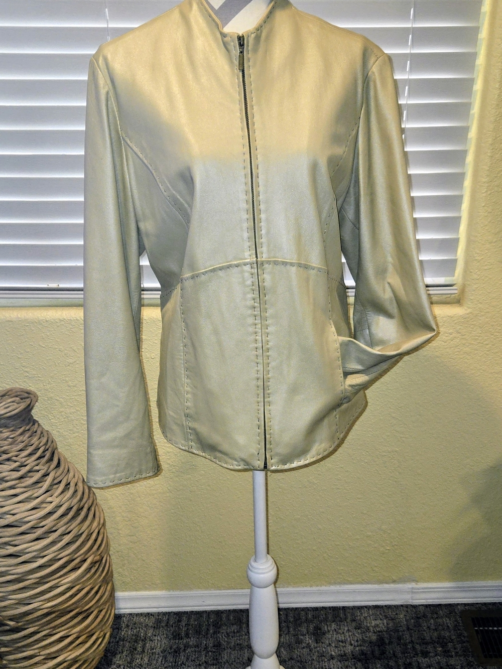 Coldwater Creek Pale Beige Zip-Front Leather Jacket